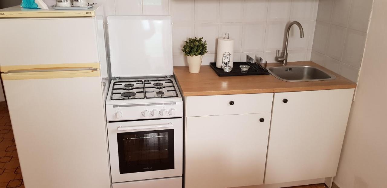 Casa Capri Apartment Джардини Наксос Екстериор снимка