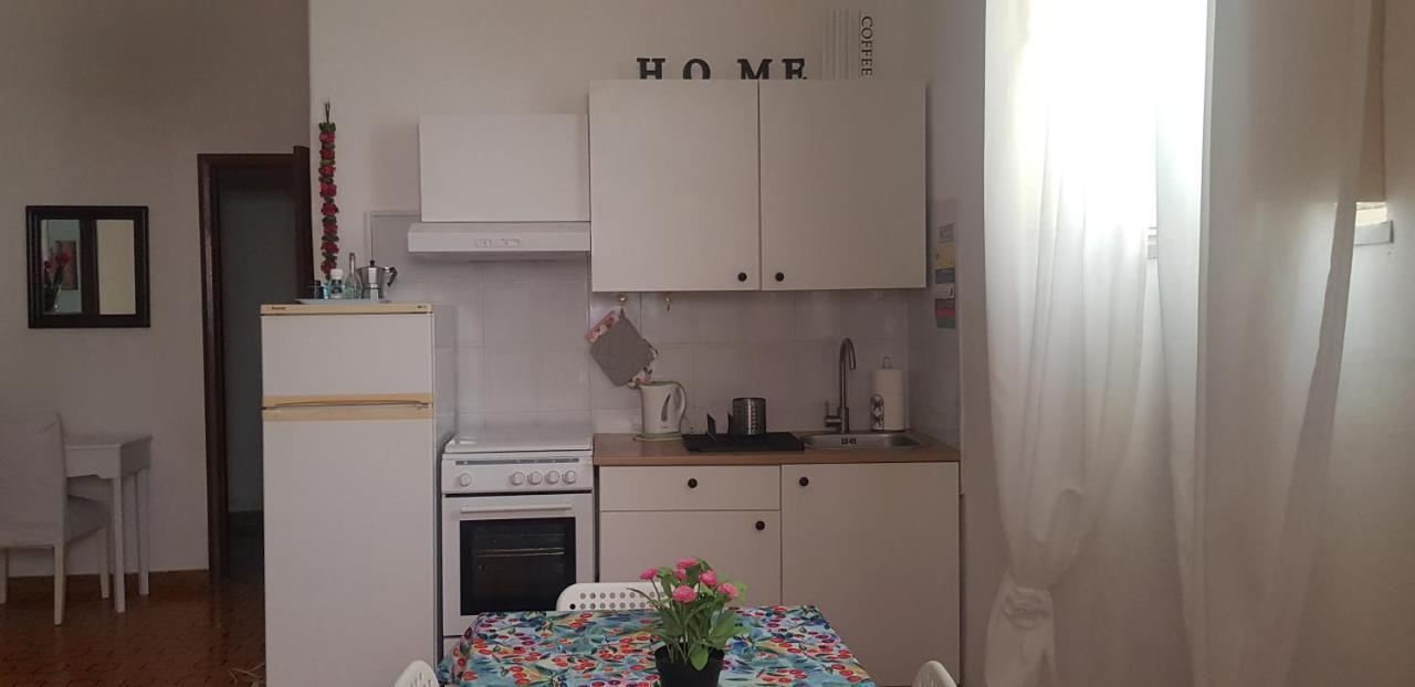 Casa Capri Apartment Джардини Наксос Екстериор снимка