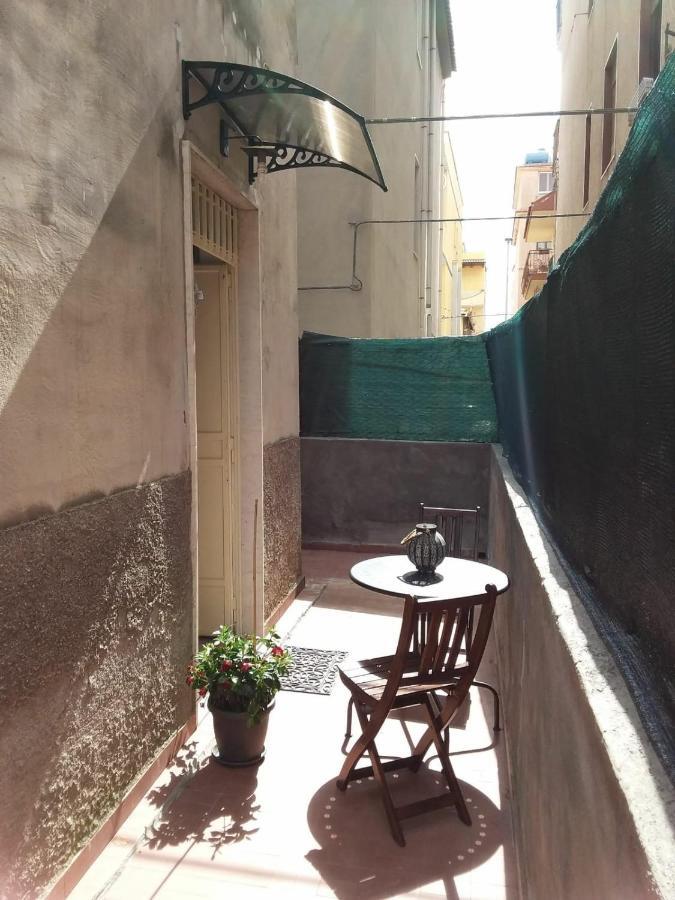 Casa Capri Apartment Джардини Наксос Екстериор снимка